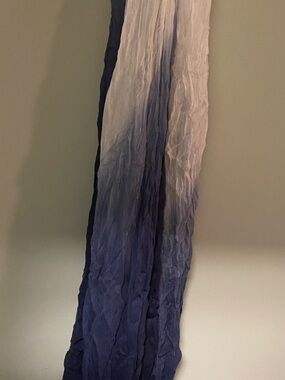 Women’s Ombre dipdye Navy to White gauzy scarf